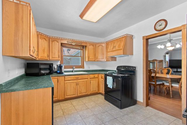 1337 PORLIER STREET, Green Bay, WI 54301