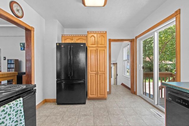 1337 PORLIER STREET, Green Bay, WI 54301