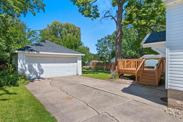 1337 PORLIER STREET, Green Bay, WI 54301