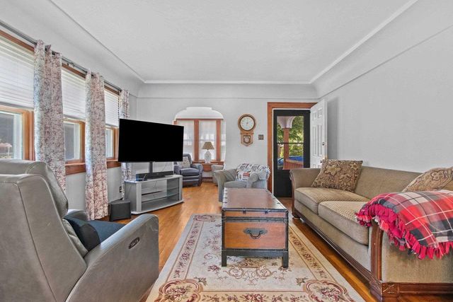 1337 PORLIER STREET, Green Bay, WI 54301