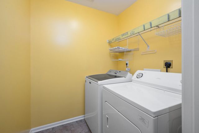 233 OVERVIEW ST, Waynesboro, VA 22980