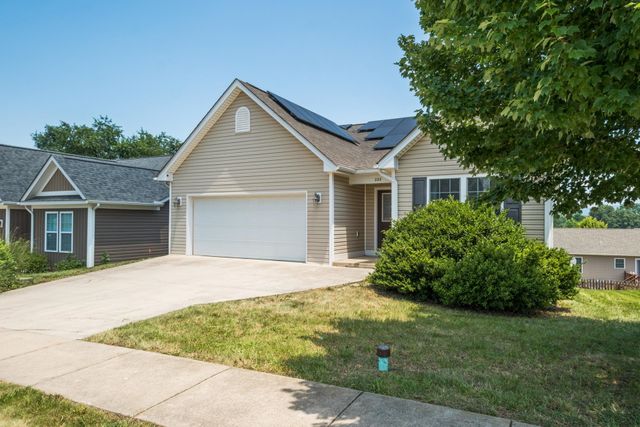 233 OVERVIEW ST, Waynesboro, VA 22980
