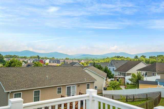 233 OVERVIEW ST, Waynesboro, VA 22980