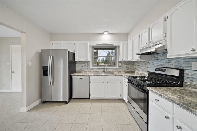 2539 Dorvin Drive, Jackson, MI 49201