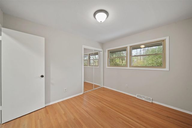 2539 Dorvin Drive, Jackson, MI 49201