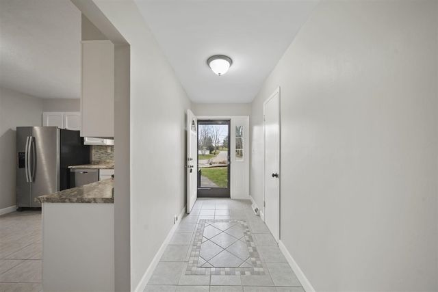 2539 Dorvin Drive, Jackson, MI 49201