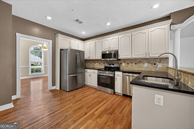156 Henry Drive, Gray, GA 31032