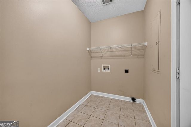 156 Henry Drive, Gray, GA 31032