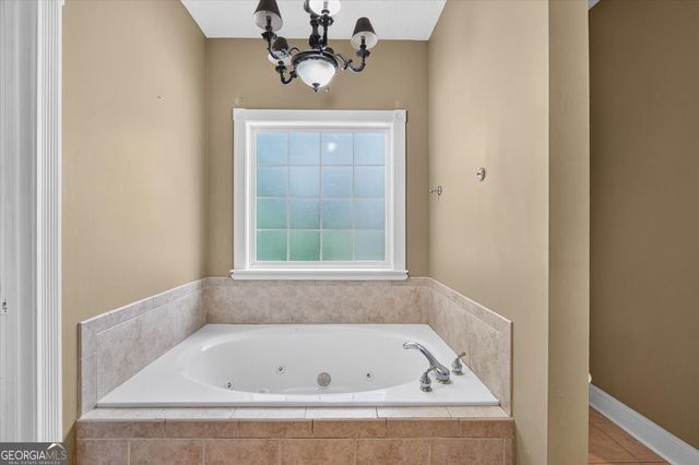 156 Henry Drive, Gray, GA 31032