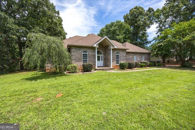 156 Henry Drive, Gray, GA 31032