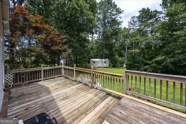 156 Henry Drive, Gray, GA 31032