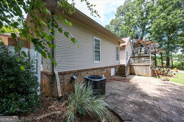 156 Henry Drive, Gray, GA 31032