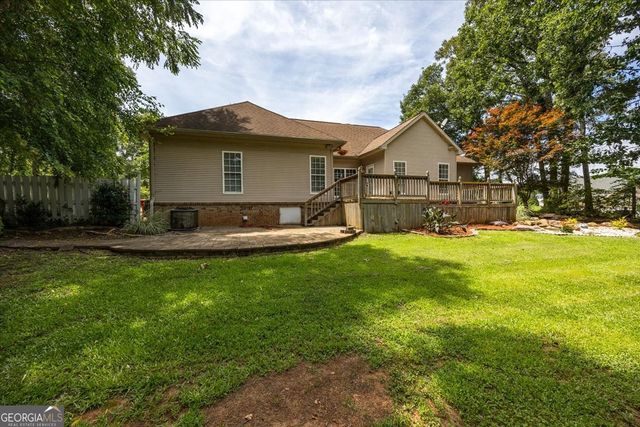 156 Henry Drive, Gray, GA 31032