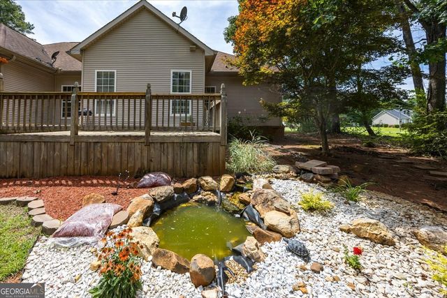 156 Henry Drive, Gray, GA 31032