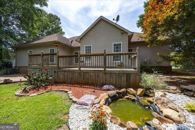 156 Henry Drive, Gray, GA 31032