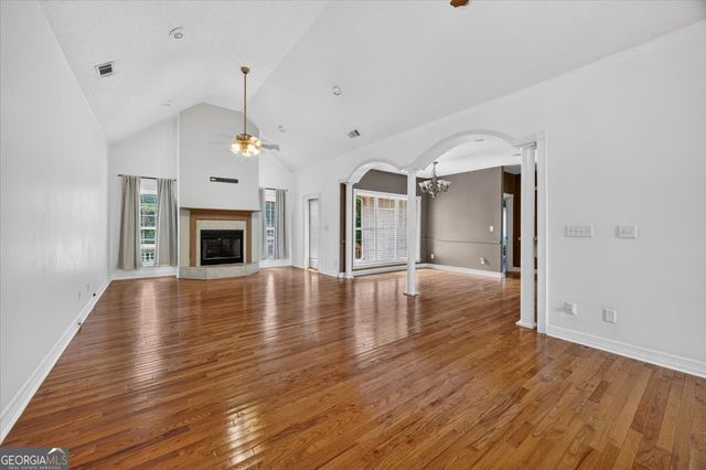 156 Henry Drive, Gray, GA 31032