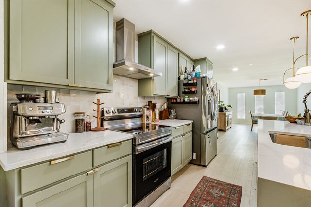 1209 Wade Drive, Bedford, TX 76022