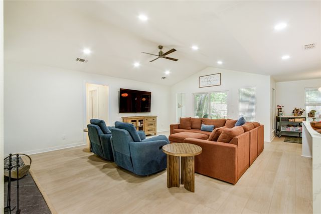 1209 Wade Drive, Bedford, TX 76022