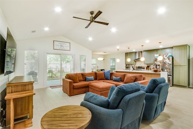1209 Wade Drive, Bedford, TX 76022