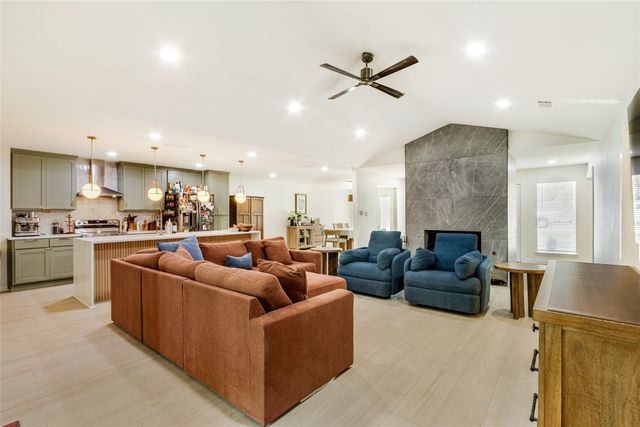 1209 Wade Drive, Bedford, TX 76022