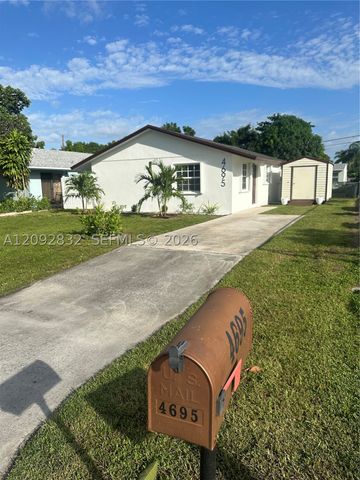 4695 Cambridge St, Lake Worth, FL 33463