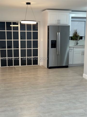 4695 Cambridge St, Lake Worth, FL 33463