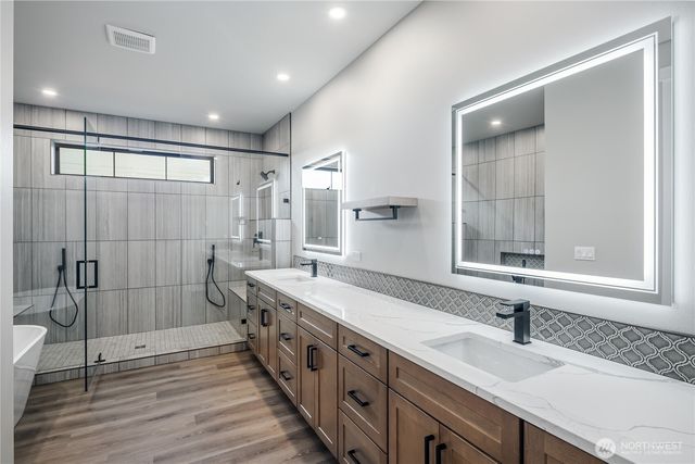594 Michael Way, Camano Island, WA 98282