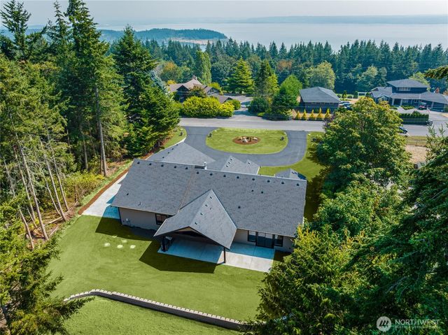 594 Michael Way, Camano Island, WA 98282