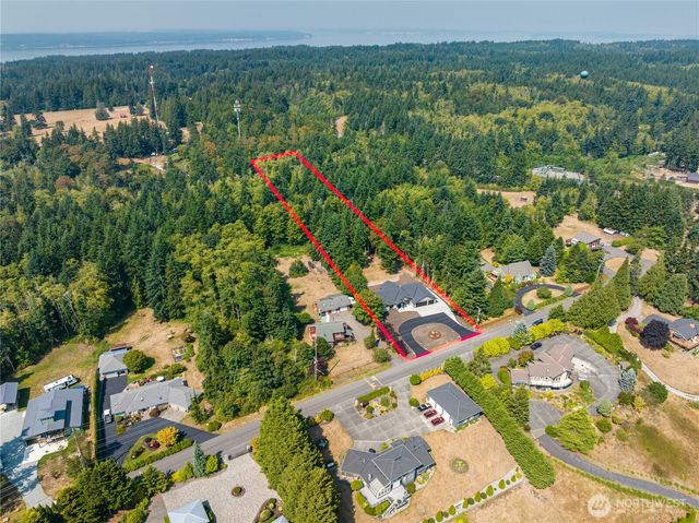594 Michael Way, Camano Island, WA 98282