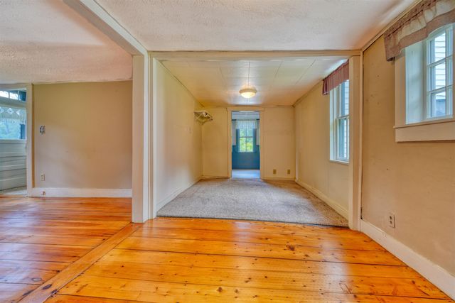 8 Meadowlark Lane, Andover, NH 03216
