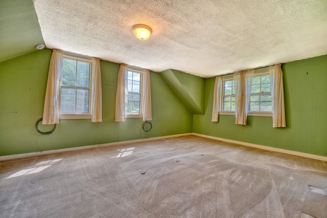 8 Meadowlark Lane, Andover, NH 03216