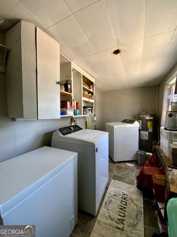 66 Elm Street, Aragon, GA 30104