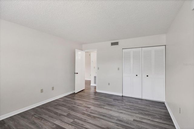 5800 HOLLYWOOD BOULEVARD 312, Sarasota, FL 34231