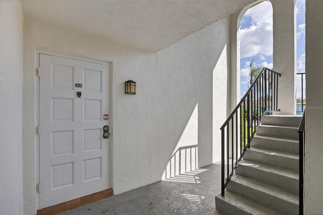 5800 HOLLYWOOD BOULEVARD 312, Sarasota, FL 34231