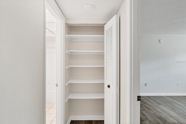 5800 HOLLYWOOD BOULEVARD 312, Sarasota, FL 34231