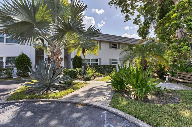 5800 HOLLYWOOD BOULEVARD 312, Sarasota, FL 34231