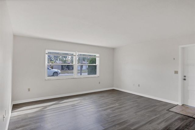 5800 HOLLYWOOD BOULEVARD 312, Sarasota, FL 34231