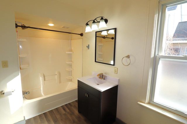 807 5th Ave E, Ashland, WI 54806