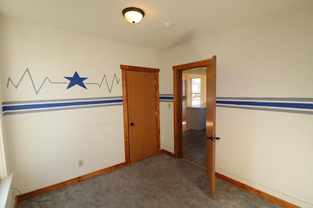 807 5th Ave E, Ashland, WI 54806