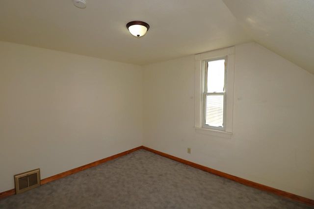 807 5th Ave E, Ashland, WI 54806