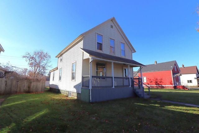 807 5th Ave E, Ashland, WI 54806