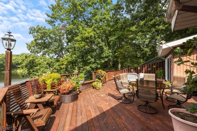 158 Kitchell Lake Dr, West Milford Twp., NJ 07480