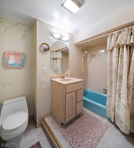 158 Kitchell Lake Dr, West Milford Twp., NJ 07480