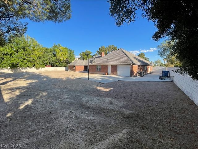 8120 Yucca Springs Drive, Las Vegas, NV 89129