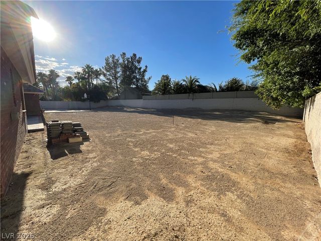 8120 Yucca Springs Drive, Las Vegas, NV 89129