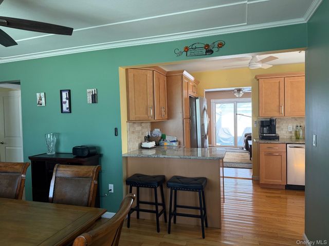 109 Lincoln Place, Massapequa, NY 11758