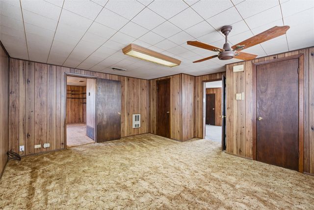 1101 S Main Street, West, TX 76691