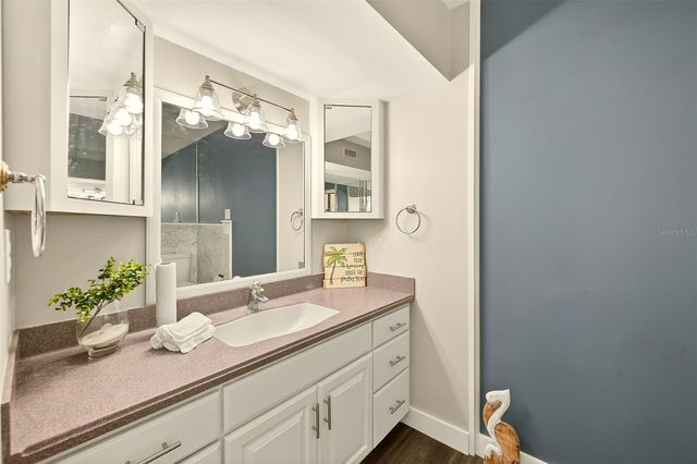 1725 LONG BOW LANE, Clearwater, FL 33764