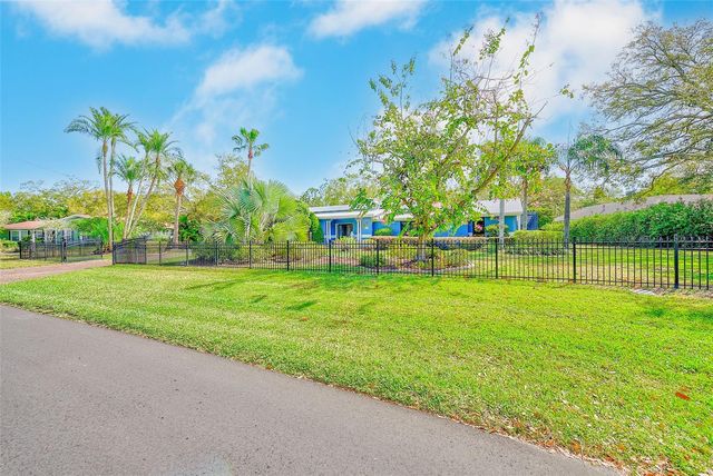 1725 LONG BOW LANE, Clearwater, FL 33764