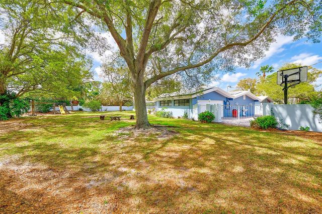 1725 LONG BOW LANE, Clearwater, FL 33764